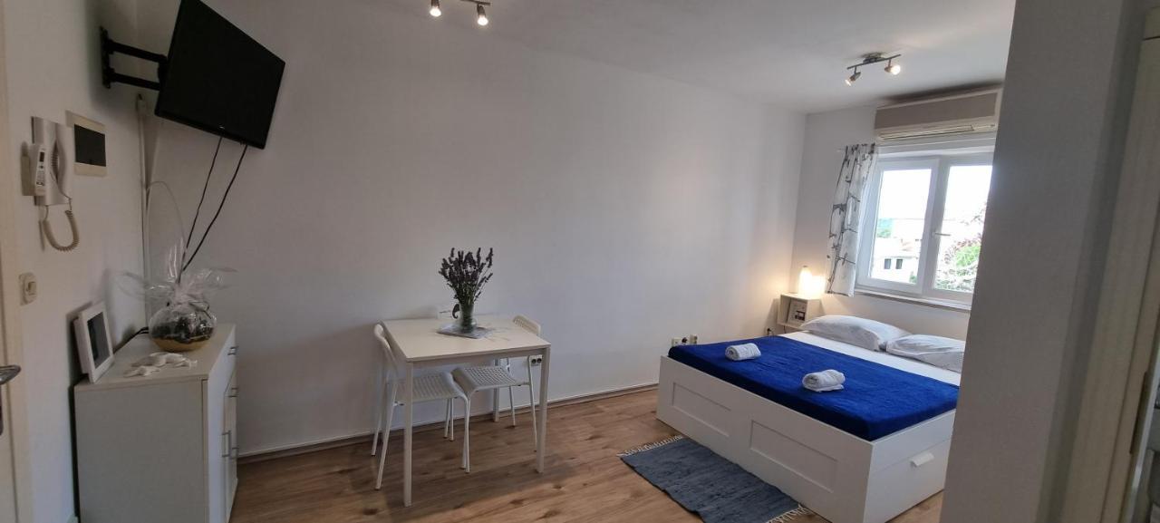 Tiny Studio Big Living Appartement Rovinj Buitenkant foto